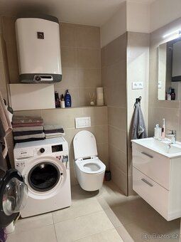 Nabízený byt o rozloze 30,6 m2 se nachází ve 3 patře. Jednot