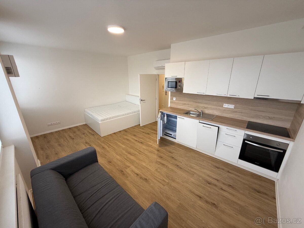 Nabízený byt o rozloze 30,6 m2 se nachází ve 3 patře. Jednot