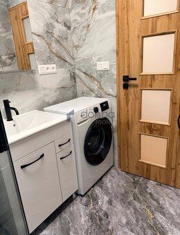 Nabízíme k pronájmu byt 2+1, o ploše 68m2, v 1. podlaží cihl