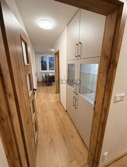 Nabízíme k pronájmu byt 2+1, o ploše 68m2, v 1. podlaží cihl