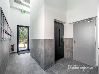 K dlouhodobému podnájmu nabízíme krásný nový, kompletně vyba