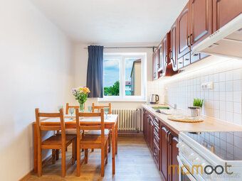 Nabízíme k pronájmu krásný, prostorný byt 3+1 o výměře 71,5 