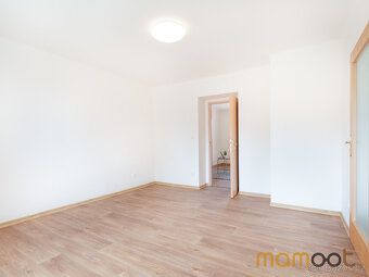 Nabízíme k pronájmu krásný, prostorný byt 3+1 o výměře 71,5 