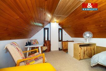 Prodej zděné chaty s pozemkem 385 m², v klidné okrajové část