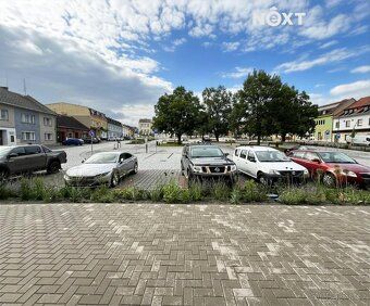 Pronájem komerčního prostoru 25 m², Masarykovo náměstí, Koni