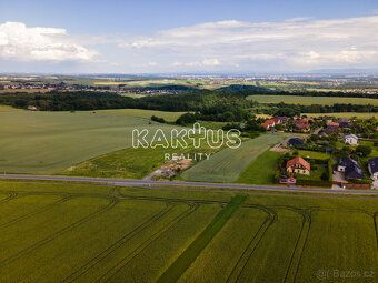 Nabízíme k prodeji stavební pozemek o celkové ploše 3828m² v