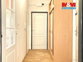 Pronájem bytu 2+1 o podlahové ploše 58 m2 v 1. patře panelov