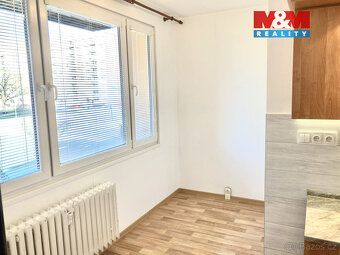 Pronájem bytu 2+1 o podlahové ploše 58 m2 v 1. patře panelov