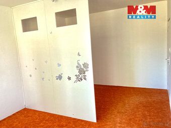 Pronájem bytu 2+1 o podlahové ploše 58 m2 v 1. patře panelov