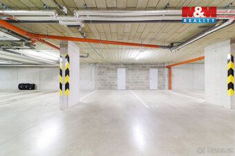 Nabízíme k pronájmu krásný, slunný byt 2+kk s velkou terasou