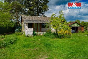 Toužíte po klidném bydlení v přírodě, ale zároveň v dosahu m