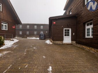 Nabízíme k prodeji kompletně vybavený apartmán o dispozici 2