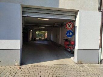 Pronájem parkovacího stání
Nabízím k dlouhodobému pronájmu p