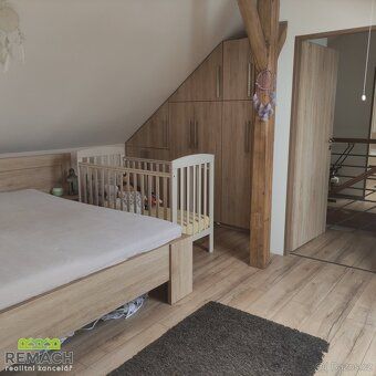 Ev.č. 03536 Nabízíme k pronájmu moderní a plně vybavený mezo