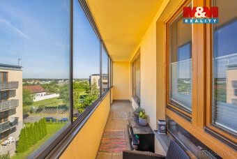 Nabízíme k prodeji světlý byt 2+kk o užitné ploše 60 m² v kl