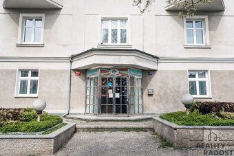 Přenecháme pronájem zavedené mateřské školky KOI v atraktivn