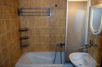 Nabízíme prostorný byt 3+1 v osobním vlastnictví o užitné pl