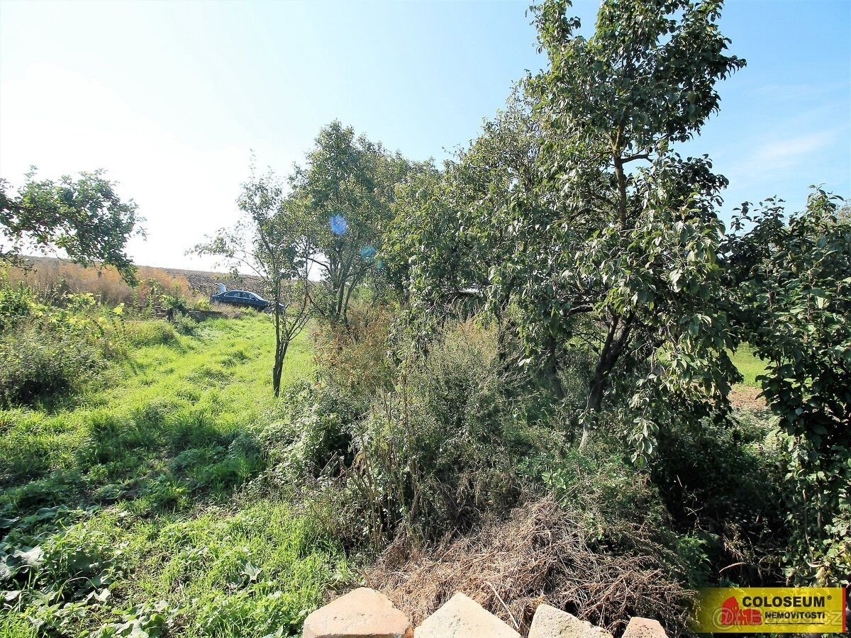 Ev.č. E3348BC006 Exkluzivně Vám nabízíme k prodeji pozemek o