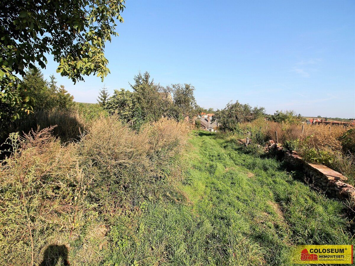 Ev.č. E3348BC006 Exkluzivně Vám nabízíme k prodeji pozemek o