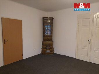 Pronájem bytu 3+1 o ploše 106 m2 ve druhém patře cihlového d