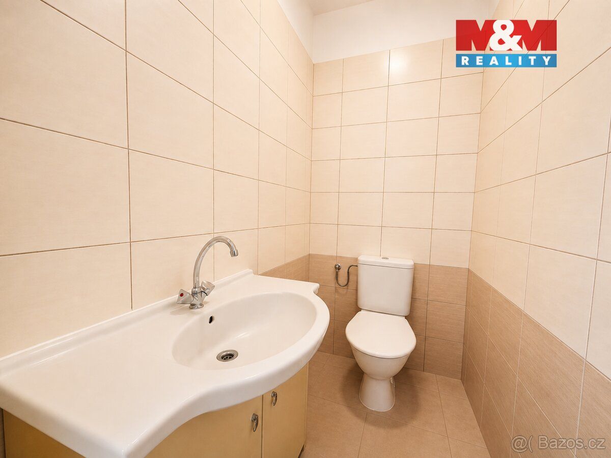 Pronájem kancelářských prostor o výměře 24 m² v centru Kamen