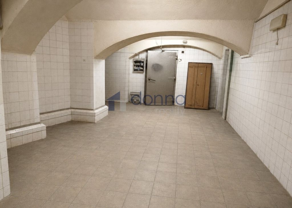 Nabízíme pronájem sklepních prostor o celkové ploše 220m², u