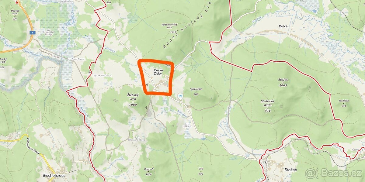 Pozemek je k zástavbě RD i dvě podlaží, možno začít stavět i