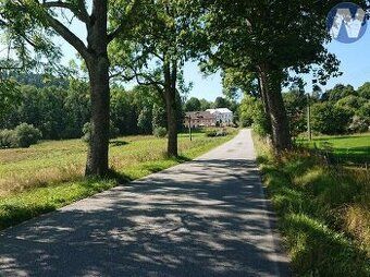 Pozemek je k zástavbě RD i dvě podlaží, možno začít stavět i