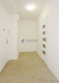 Nabízíme pronájem bytu 1+kk, 36m2, Hartigova ulice, Praha 3 