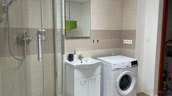 Bydlení u kolonády s vlastním vchodem! Nabízíme k pronájmu z