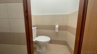 Bydlení u kolonády s vlastním vchodem! Nabízíme k pronájmu z