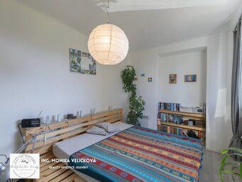 Nabízím k prodeji světlý byt o dispozici 3+1 a podlahové plo