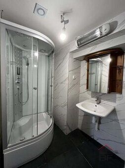 Nabízíme k pronájmu byt o dispozici 1+1 a výměře cca 25 m2, 