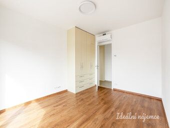 K dlouhodobému podnájmu nabízíme nový prosluněný byt o dispo