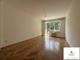 Pronájem moderního bytu 1+kk – Praha Opatov
Nabízíme k dlouh