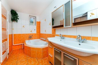 Prodej výjimečného rodinného domu s velkým potenciálem – Sud