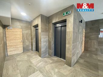 Nabízíme k pronájmu byt o dispozici 2+kk a výměře 54 m² s pr