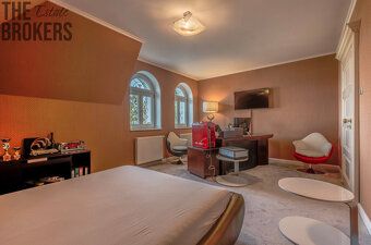 Luxusní vila v Dolních Měcholupech
Představujeme Vám jedineč