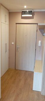 Nabízíme k pronájmu krásný zrekonstruovaný byt 1+1 v Hlinsku