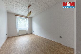 Nabízíme k prodeji rodinný dům na okraji řadové zástavby v B