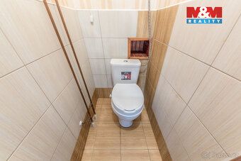 Nabízíme k prodeji rodinný dům na okraji řadové zástavby v B