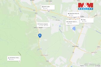 Prodáme stavební parcelu 1 586 m² v klidné části obce Dolní 