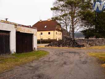 V zastoupení majitele nabízím k prodeji garáž o výměře 17 m²