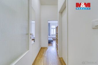 Nabízíme k prodeji dva byty o dispozici 1+kk, které vznikly 