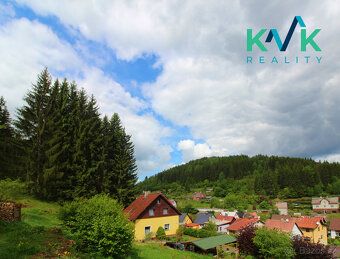 Nabízíme k prodeji krásnou chatu - zahradní domek, upravený 