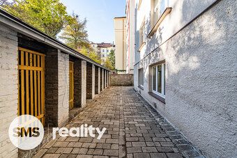Nabízíme k prodeji byt o podlahové ploše 60 m² v přízemí cih