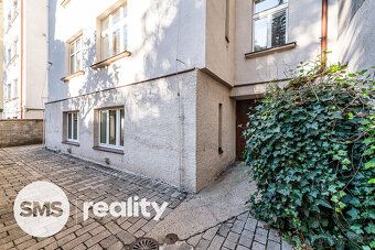 Nabízíme k prodeji byt o podlahové ploše 60 m² v přízemí cih