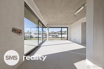 Prodej výjimečné novostavby moderního rodinného domu 5+kk ve