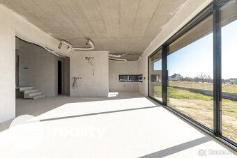 Prodej výjimečné novostavby moderního rodinného domu 5+kk ve