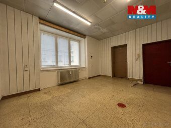 Nabízíme k pronájmu prostornou kancelář o ploše až 63 m² umí